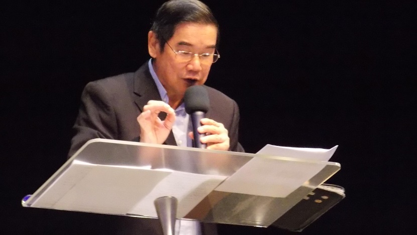 Senior Pastor Chew preaching the sermon of the day