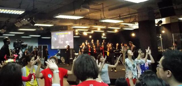 The congregation worshiping God