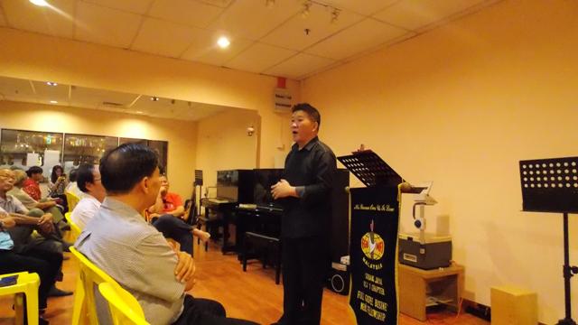 Benny Tan sharing at the FGB fellowship at Summit