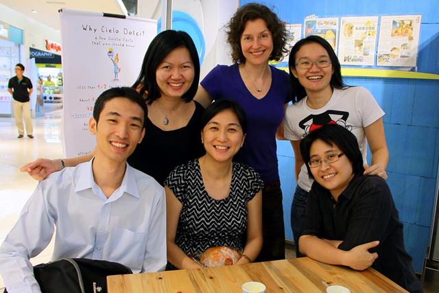 Su Chen (back row, most left) and other mental health professionals who taught refugee teachers in the Resilient Children  Competent teachers project