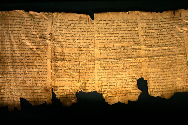 dead-sea-scrolls_24016_600x450