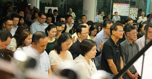 The attendees of the evangelistic dinner who accepted Christ having heard of the incredible healing hands of God