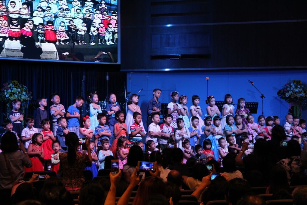 A special presentation by the children for their mothers 