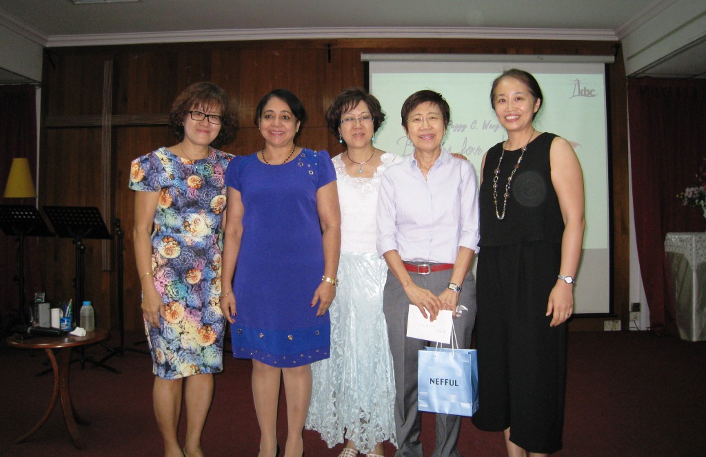 Dr Peggy Wong (middle) with the organising committee of the Beauty for Ashes workshop at Klang Baptist Church